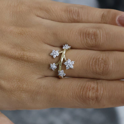 0.68 Ct Helodia's Flowers Diamond Ring - Helodia Jewelry
